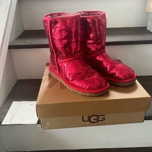 Ugh womens  classic short sparkles